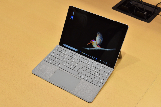 Surface Go 正面（その１）