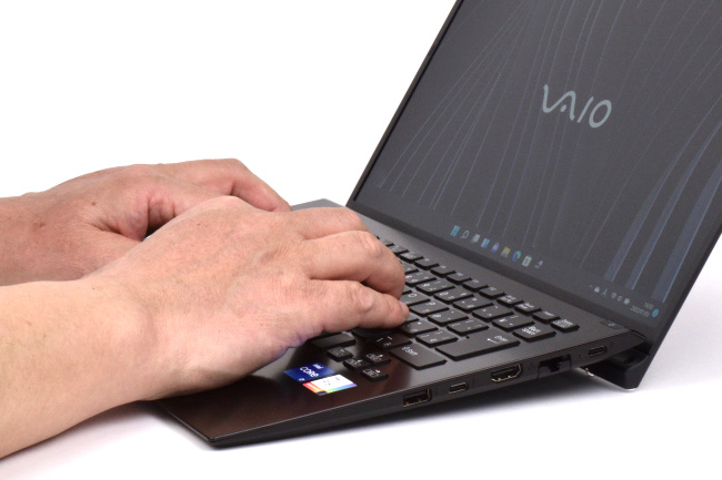 VAIO SX14 (2021年10月モデル) レビュー：完成度と所有満足度がワンランク上の 14.0型モバイルノートPC |  大人のためのパソコン購入ガイド