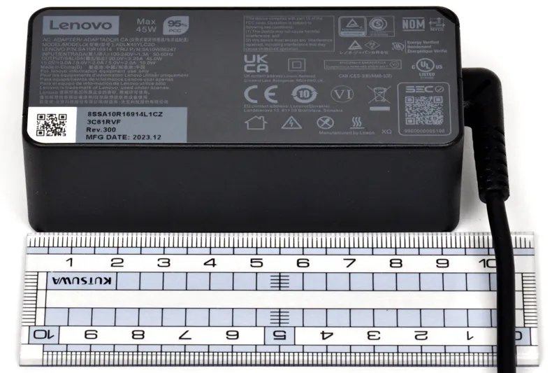 電源アダプターの大きさ（実測）