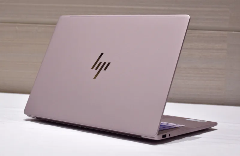 OmniBook 7 14