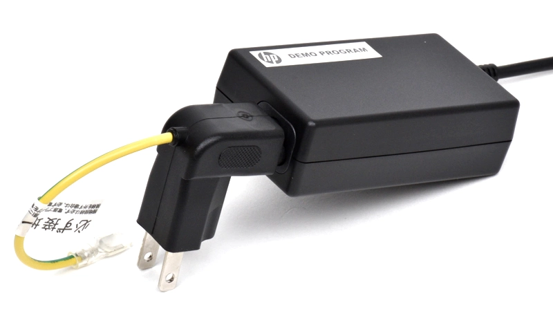 ウォールマウントプラグ