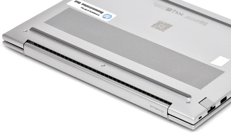 底面側から見た排気口