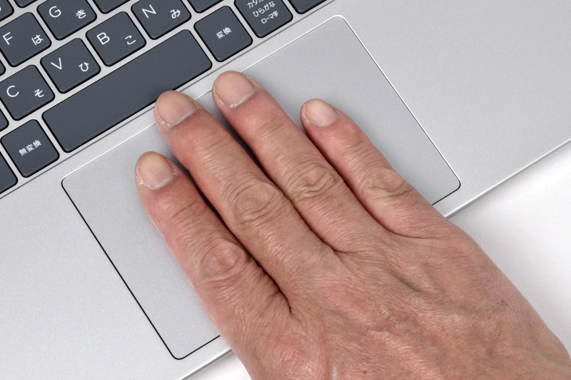 タッチパッドのサイズ感