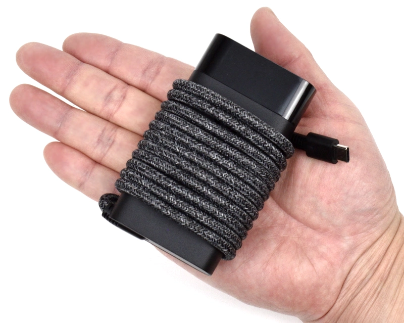 電源アダプターの大きさイメージ