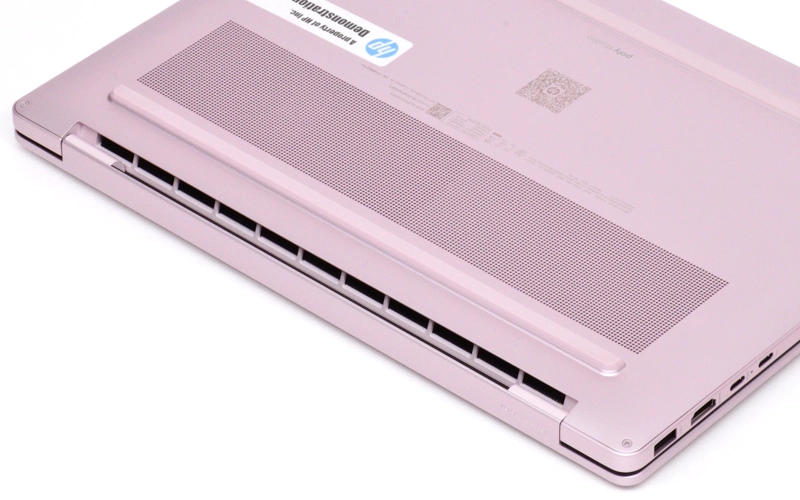 底面側から見た排気口