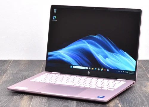 正面斜め（背景付き）