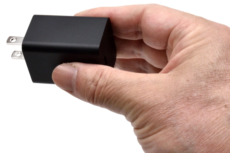 電源アダプター