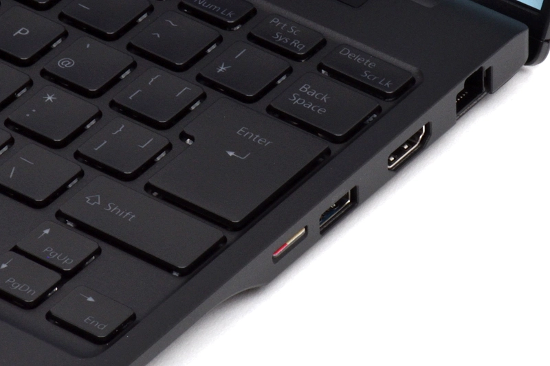 microSDカードスロット