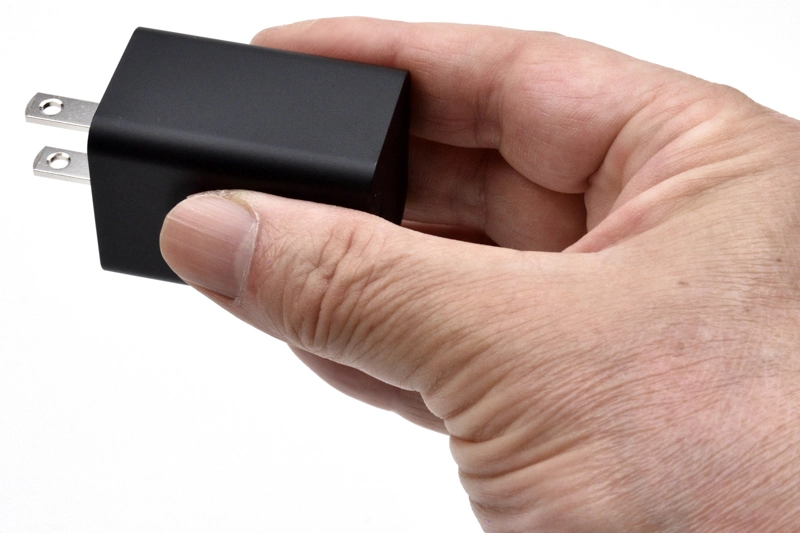 電源アダプターの大きさイメージ