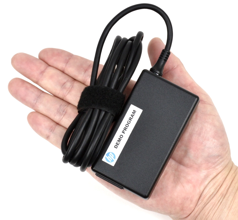 電源アダプターの大きさイメージ