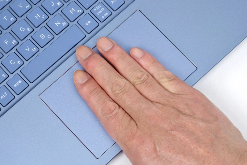 タッチパッドのサイズ感