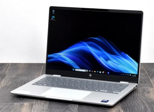 正面斜め（背景付き）