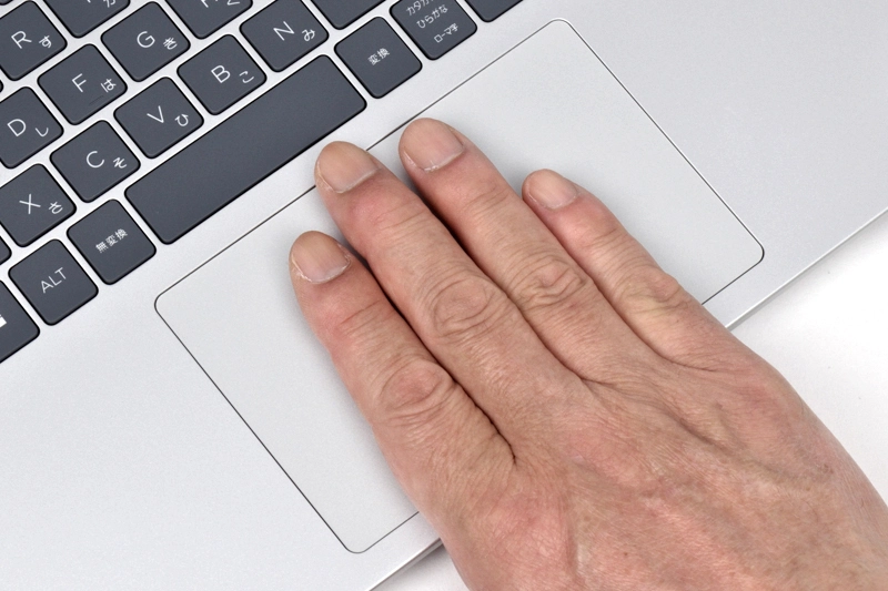 タッチパッドのサイズ感