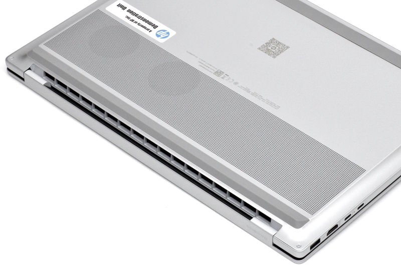 底面側から見た排気口